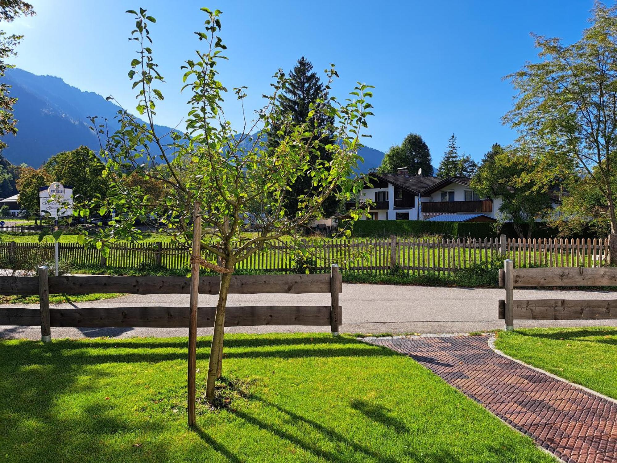 Neu! Ferienwohnungen Im Lueftlmalereck, Hennalahaus Oberammergau Eksteriør billede