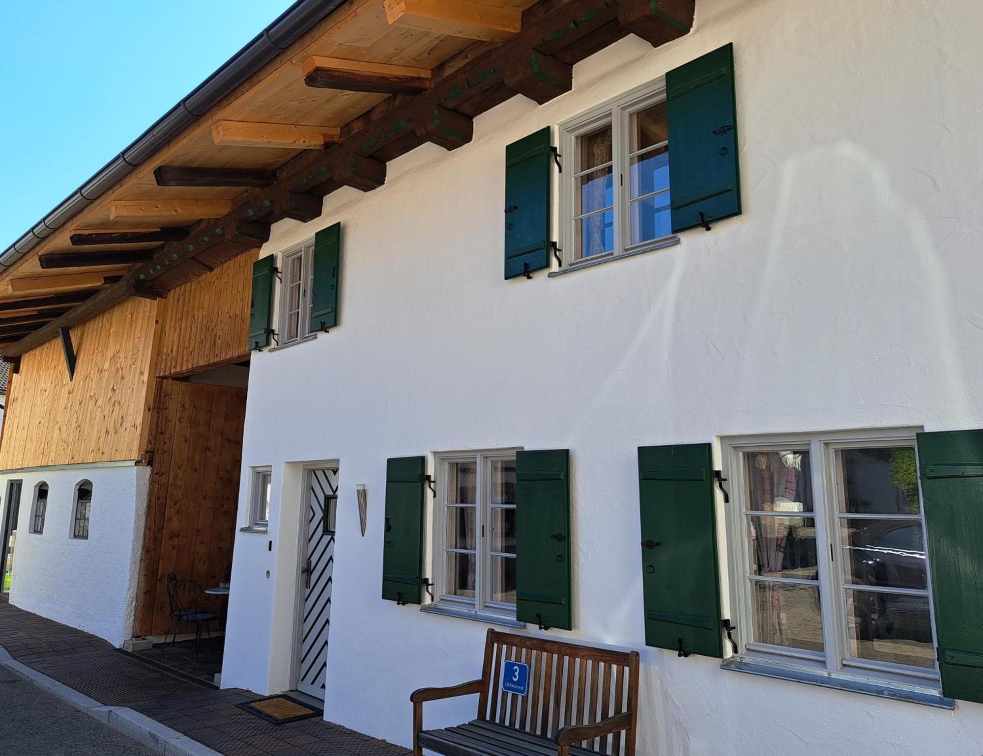 Neu! Ferienwohnungen Im Lueftlmalereck, Hennalahaus Oberammergau Eksteriør billede