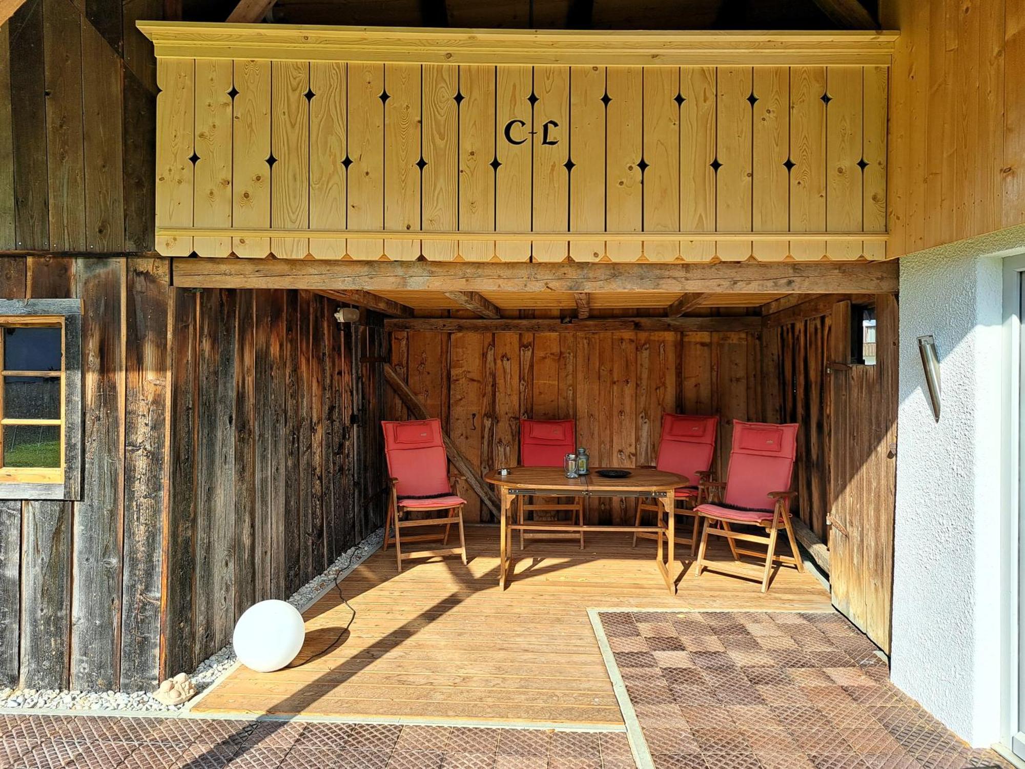 Neu! Ferienwohnungen Im Lueftlmalereck, Hennalahaus Oberammergau Eksteriør billede